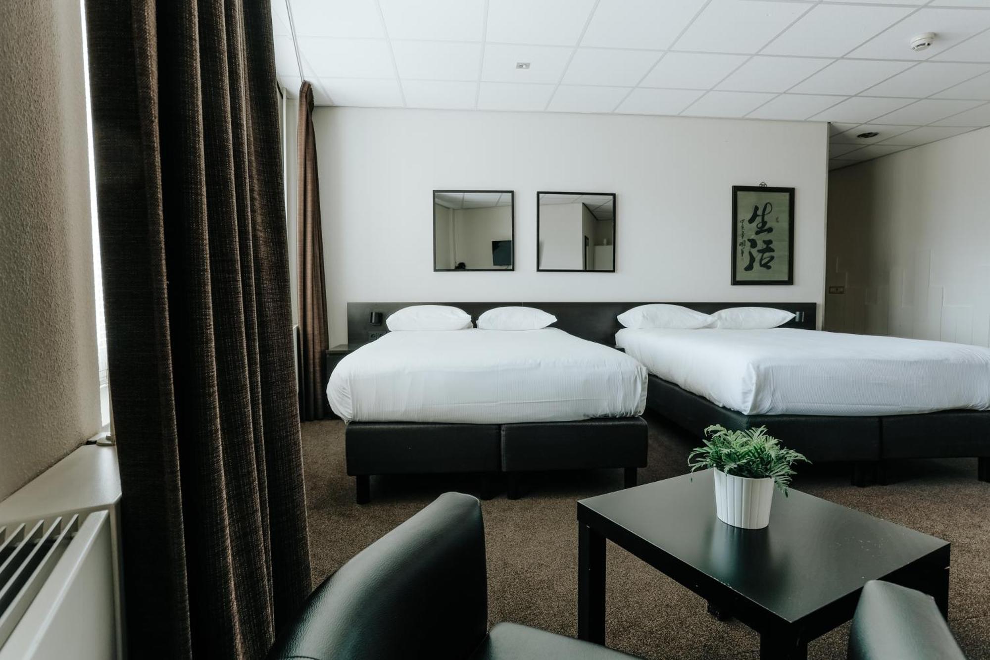 Queen Hotel Eindhoven Luaran gambar