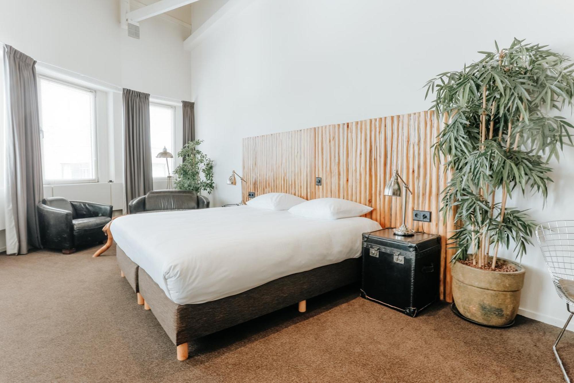 Queen Hotel Eindhoven Luaran gambar