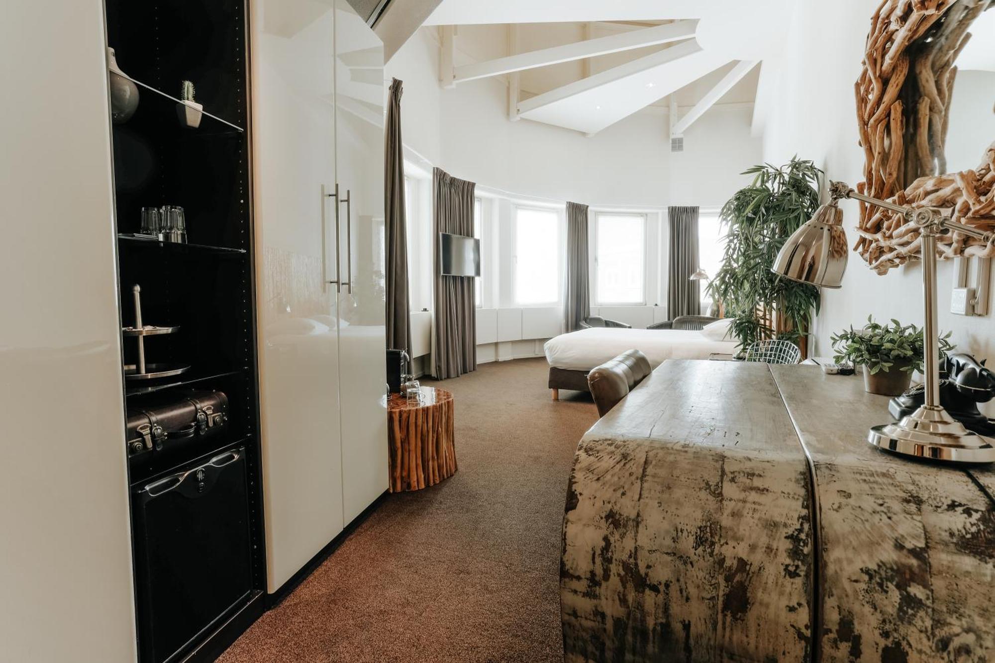 Queen Hotel Eindhoven Luaran gambar