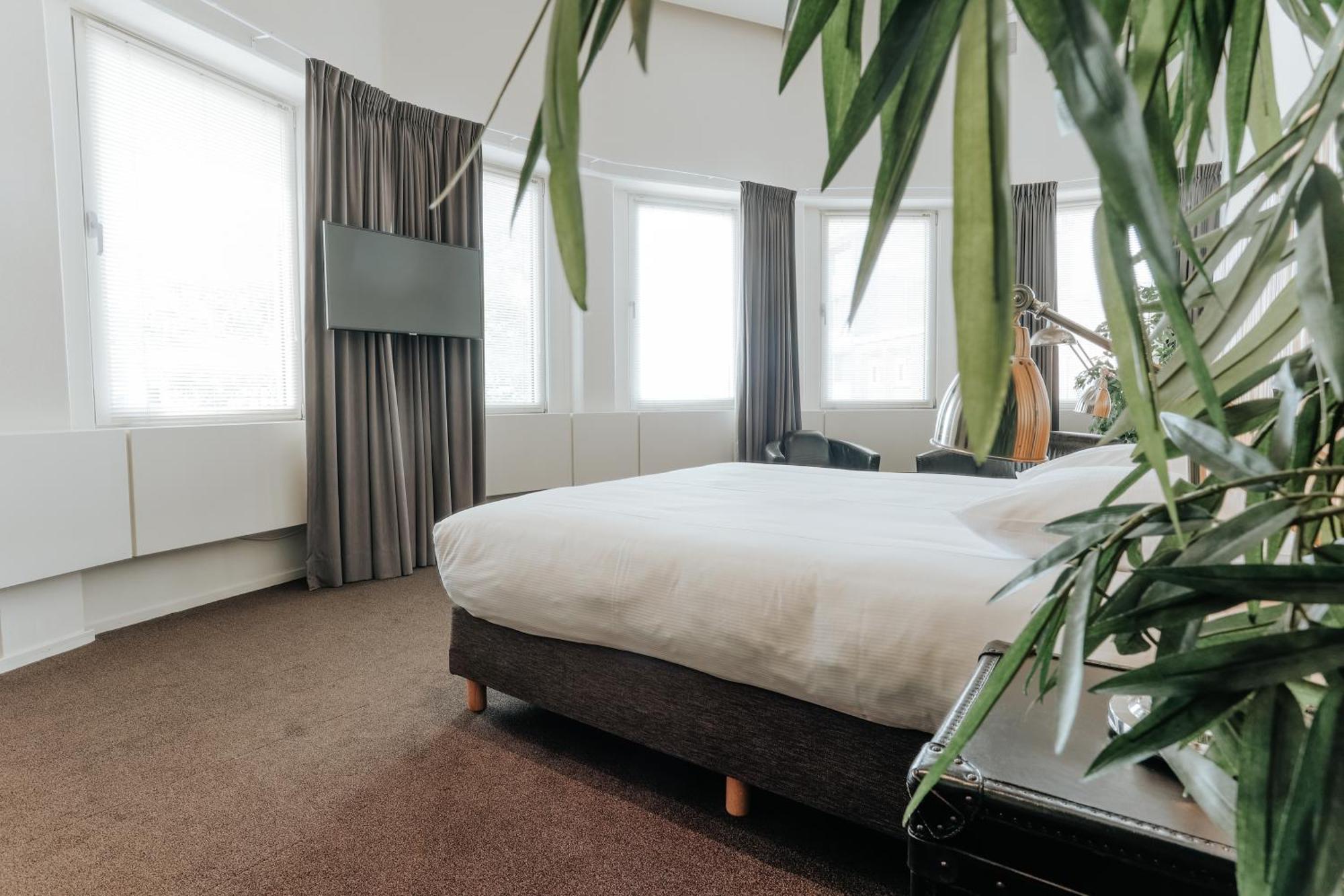 Queen Hotel Eindhoven Luaran gambar